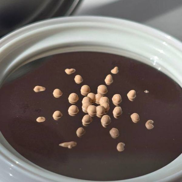Тональний кушон з полінуклеотидами і технологією Smart Pigment USOLAB Bloomveil Cushion , 15 г 190521 фото
