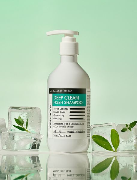 Шампунь для жирной кожи головы и против перхоти Derma Factory Deep Clean Fresh Shampoo 300 мл 18786 фото