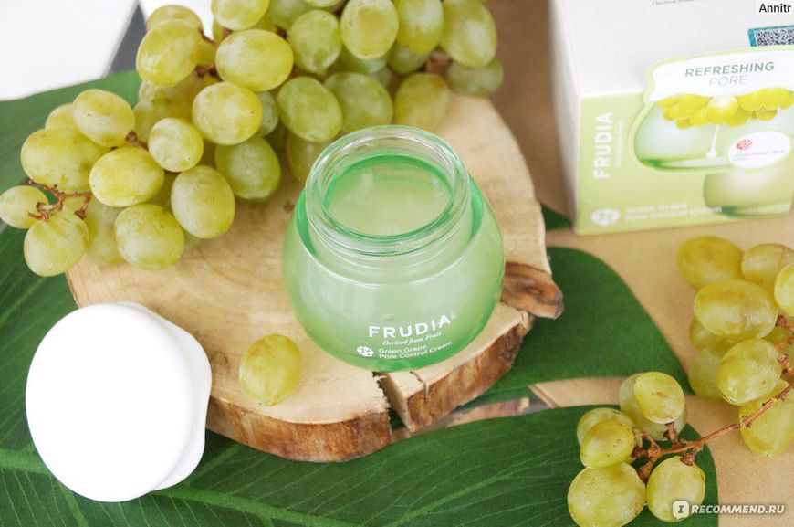 Крем с зеленым виноградом для контроля жирности и сужения пор FRUDIA Green Grape Pore Control Cream 12470 фото